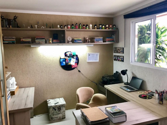 Imagem Imóvel com 3 Quartos à Venda, 30 m² em Alto Petrópolis - Porto Alegre Imagem Imóvel com 3 Quartos à Venda, 30 m² em Alto Petrópolis - Porto Alegre