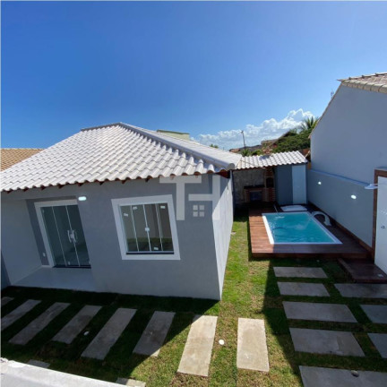 Casa com 2 Quartos à Venda,  em Unamar - Cabo Frio