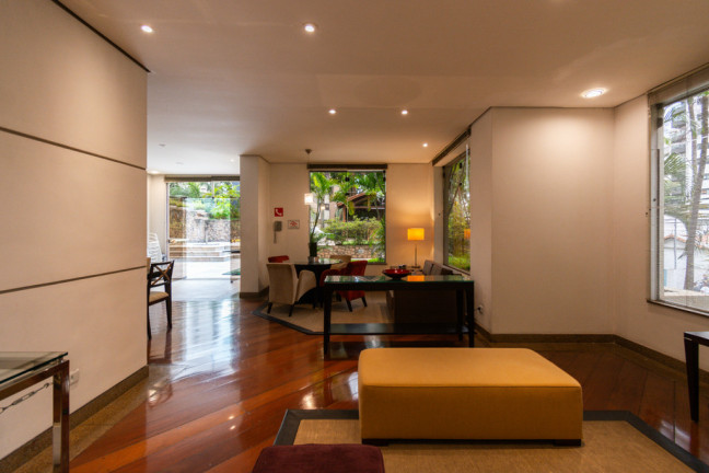 Imagem Imóvel com 3 Quartos à Venda, 195 m² em Moema - São Paulo Imagem Imóvel com 3 Quartos à Venda, 195 m² em Moema - São Paulo