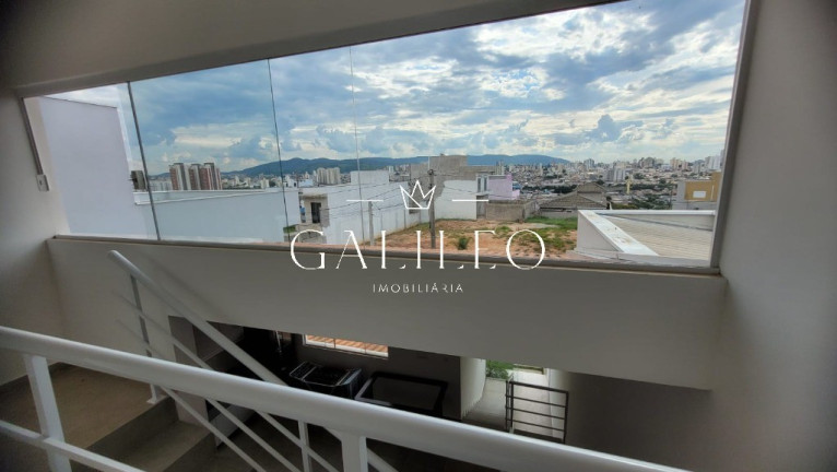 Imagem Casa com 4 Quartos à Venda, 130 m² em Vila Aparecida - Jundiaí Imagem Casa com 4 Quartos à Venda, 130 m² em Vila Aparecida - Jundiaí