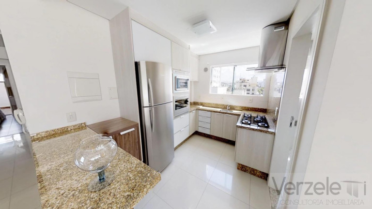 Imagem Apartamento com 3 Quartos à Venda, 143 m² em Centro