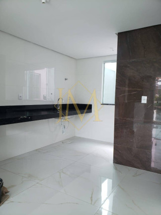 Imagem Cobertura com 3 Quartos à Venda, 250 m² em Quitandinha - Timóteo