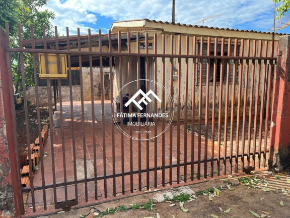 Casa com 3 Quartos à Venda,  em Centro - Sertanópolis