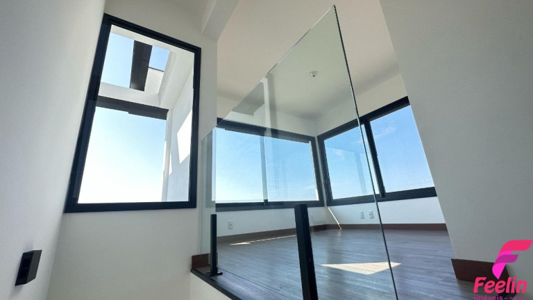 Imagem Casa com 3 Quartos à Venda, 163 m² em Campeche - Florianópolis