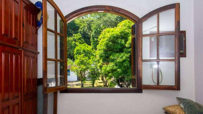 Imagem Casa com 6 Quartos à Venda, 925 m² em Itaipu - Niterói
