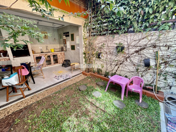 Imagem Casa com 3 Quartos à Venda, 150 m² em Jardim Das Acacias - São Paulo Imagem Casa com 3 Quartos à Venda, 150 m² em Jardim Das Acacias - São Paulo