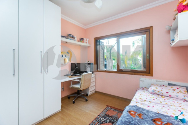 Imagem Imóvel com 4 Quartos à Venda, 251 m² em Sarandi - Porto Alegre