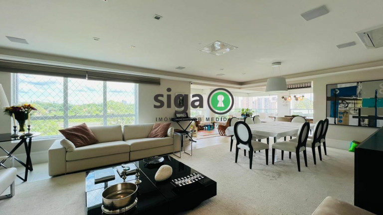 Apartamento com 4 Quartos à Venda, 251 m² em Campo Belo - São Paulo