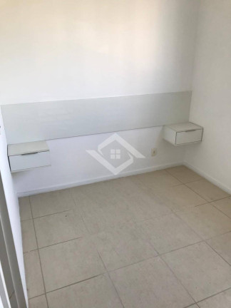 Imagem Apartamento com 2 Quartos à Venda, 60 m² em Jacarepaguá - Rio De Janeiro