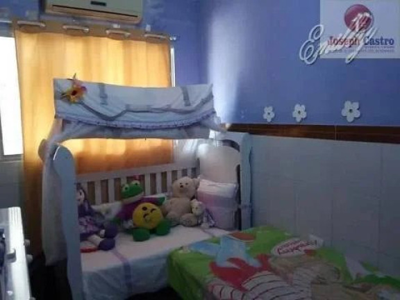 Imagem Casa com 3 Quartos à Venda, 170 m² Imagem Casa com 3 Quartos à Venda, 170 m²