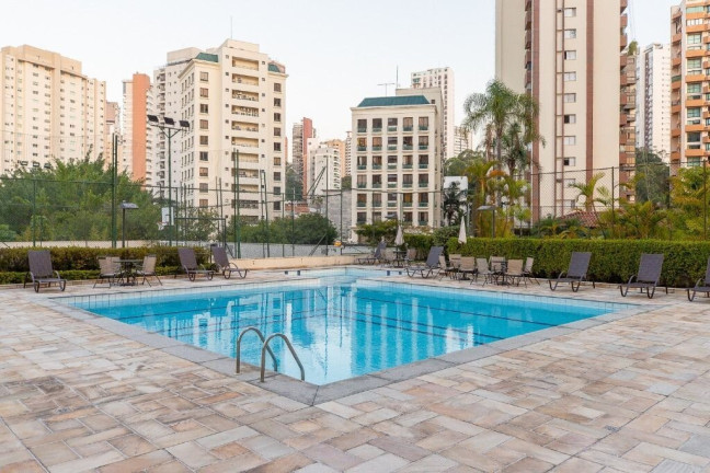 Apartamento com 3 Quartos à Venda, 131 m² em Vila Suzana - São Paulo