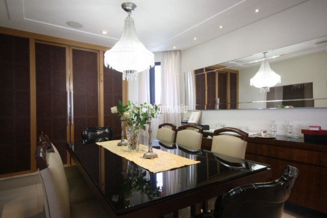 Imagem Apartamento com 4 Quartos à Venda, 209 m² em Moema - São Paulo Imagem Apartamento com 4 Quartos à Venda, 209 m² em Moema - São Paulo