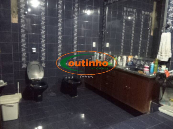 Imagem Casa com 5 Quartos à Venda, 520 m² em Grajaú - Rio De Janeiro