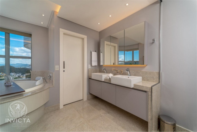 Imagem Apartamento com 4 Quartos à Venda, 237 m² em Barra Sul - Balneário Camboriú Imagem Apartamento com 4 Quartos à Venda, 237 m² em Barra Sul - Balneário Camboriú