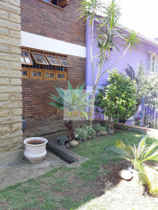 Imagem Casa com 3 Quartos à Venda, 268 m² em Espírito Santo - Porto Alegre