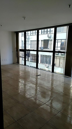 Imagem Sala Comercial à Venda, 32 m² em Centro Histórico - Porto Alegre Imagem Sala Comercial à Venda, 32 m² em Centro Histórico - Porto Alegre