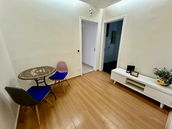 Imagem Imóvel com 4 Quartos à Venda, 215 m² em Ipanema - Rio De Janeiro Imagem Imóvel com 4 Quartos à Venda, 215 m² em Ipanema - Rio De Janeiro