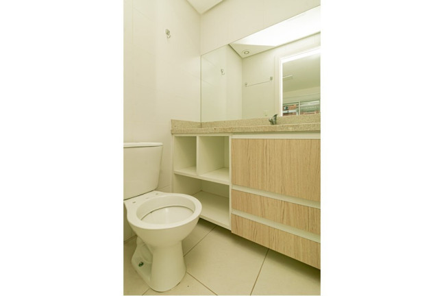 Imagem Imóvel com 3 Quartos à Venda, em Petrópolis - Porto Alegre Imagem Imóvel com 3 Quartos à Venda, em Petrópolis - Porto Alegre