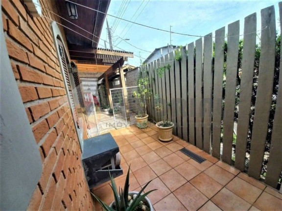 Imagem Casa com 1 Quarto à Venda, 104 m²