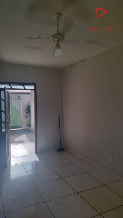 Imagem Casa com 3 Quartos à Venda, 203 m² em Tomba - Feira De Santana