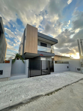 Imagem Sobrado com 3 Quartos à Venda, 120 m² em Ingleses Do Rio Vermelho - Florianópolis