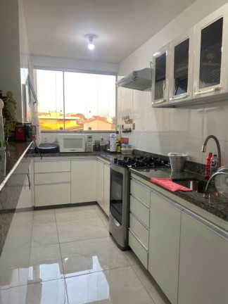 Imagem Imóvel com 3 Quartos à Venda, 94 m² em Santa Terezinha - Belo Horizonte