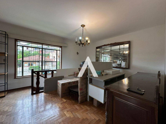 Imagem Casa com 4 Quartos à Venda, 214 m² em Jardim Europa - Teresópolis