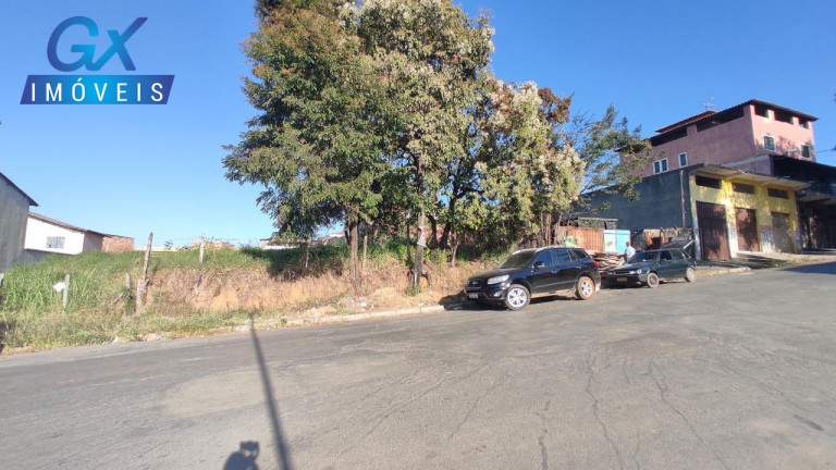 Imagem Terreno à Venda, 1.440 m² em Novo Retiro - Esmeraldas Imagem Terreno à Venda, 1.440 m² em Novo Retiro - Esmeraldas