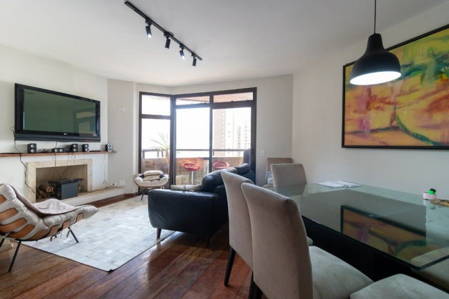 Apartamento com 3 Quartos à Venda, 122 m² em Moema - São Paulo
