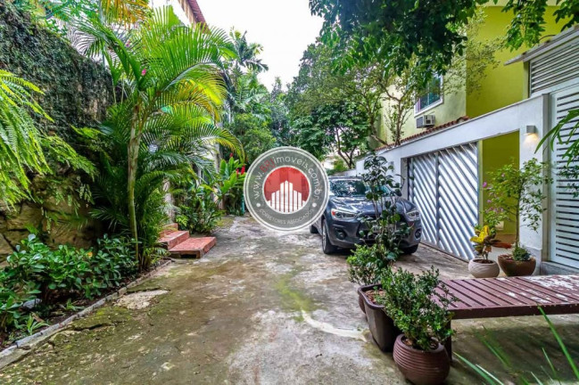Imagem Casa com 4 Quartos à Venda, 595 m² em Humaitá - Rio De Janeiro Imagem Casa com 4 Quartos à Venda, 595 m² em Humaitá - Rio De Janeiro