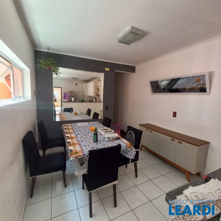 Imagem Sobrado com 3 Quartos à Venda, 204 m² em Jardim Ocara - Santo André