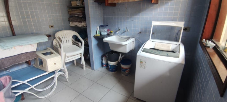 Imagem Casa com 3 Quartos à Venda, 232 m² em Indaiá - Caraguatatuba Imagem Casa com 3 Quartos à Venda, 232 m² em Indaiá - Caraguatatuba