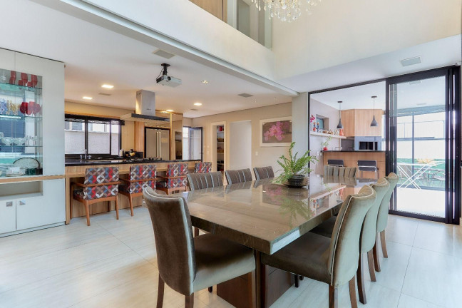 Imagem Casa com 3 Quartos à Venda, 297 m² em Pinheirinho - Curitiba