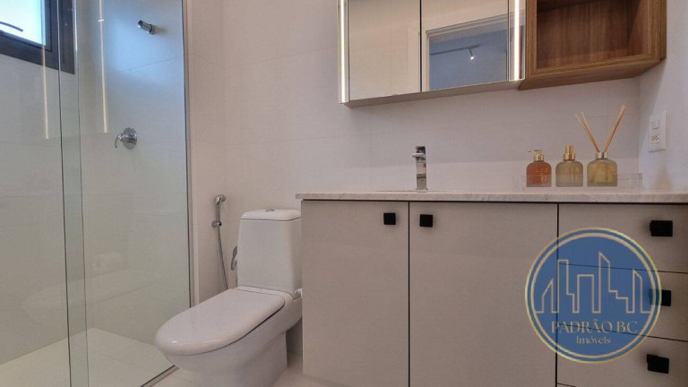 Imagem Apartamento com 4 Quartos à Venda, 182 m² em Centro - Balneário Camboriú Imagem Apartamento com 4 Quartos à Venda, 182 m² em Centro - Balneário Camboriú