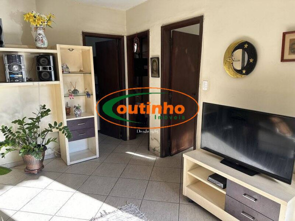 Imagem Casa com 3 Quartos à Venda, 140 m² em Vila Isabel - Rio De Janeiro Imagem Casa com 3 Quartos à Venda, 140 m² em Vila Isabel - Rio De Janeiro