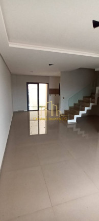 Imagem Sobrado com 3 Quartos à Venda,  em Jardim Sabará - Ponta Grossa