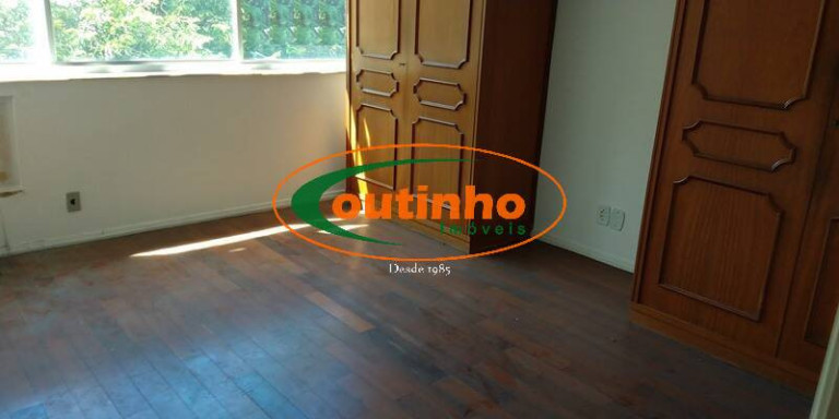 Imagem Apartamento com 4 Quartos à Venda, 125 m² em Tijuca - Rio De Janeiro Imagem Apartamento com 4 Quartos à Venda, 125 m² em Tijuca - Rio De Janeiro
