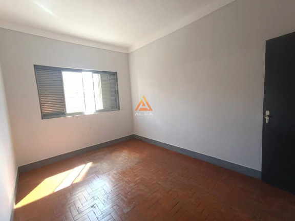 Imagem Casa com 3 Quartos para Alugar, 
