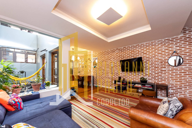 Imagem Casa com 3 Quartos à Venda ou Locação, 280 m² em Pinheiros - São Paulo Imagem Casa com 3 Quartos à Venda ou Locação, 280 m² em Pinheiros - São Paulo