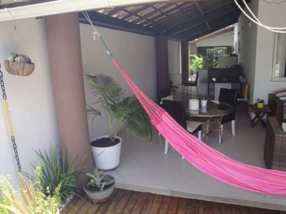 Imagem Casa com 4 Quartos à Venda, 300 m² em Buraquinho - Lauro De Freitas Imagem Casa com 4 Quartos à Venda, 300 m² em Buraquinho - Lauro De Freitas