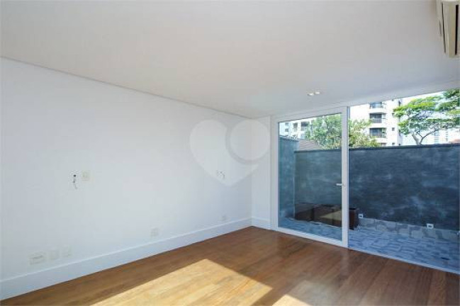 Imagem Casa com 3 Quartos à Venda, 220 m² em Campo Belo - São Paulo