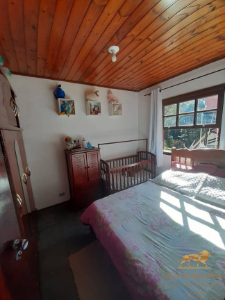 Imagem Casa com 2 Quartos à Venda, 1.000 m² em Recanto Araucária - Campos Do Jordão