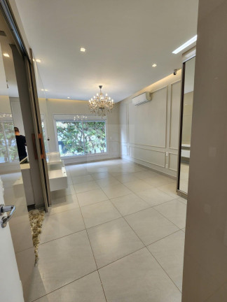 Sobrado com 3 Quartos à Venda, 315 m² em Villa Do Golf - Ribeirão Preto