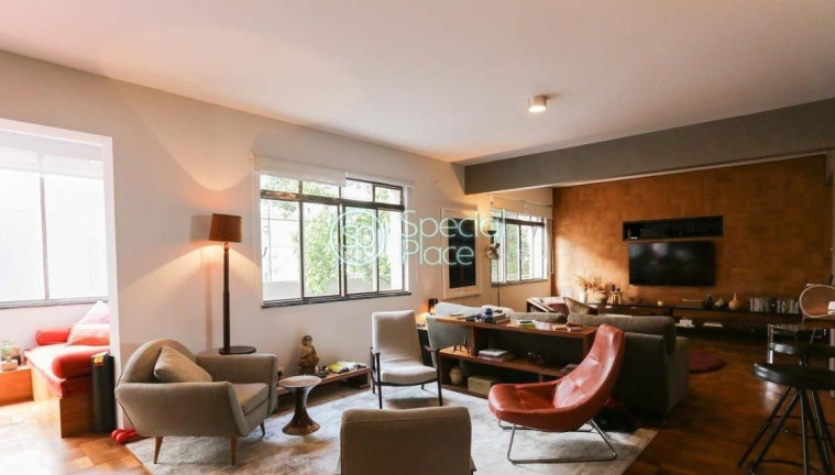 Apartamento com 2 Quartos à Venda, 250 m² em Jardim América - São Paulo