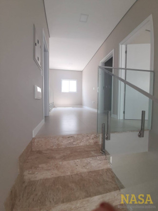 Imagem Casa com 3 Quartos à Venda, 365 m² em Jardim Itália - Cuiabá