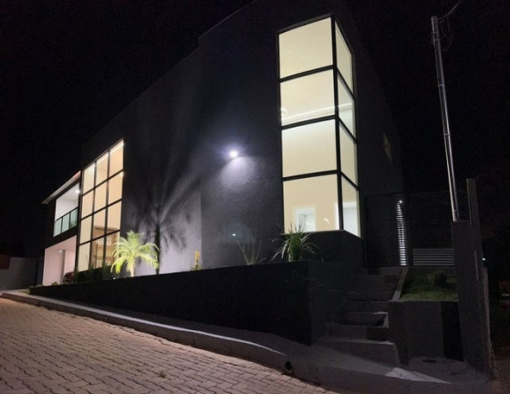 Casa com 3 Quartos à Venda, 300 m² em Guará Ii - Brasília