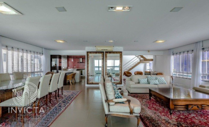 Imagem Apartamento com 5 Quartos à Venda, 650 m² em Centro - Balneário Camboriú