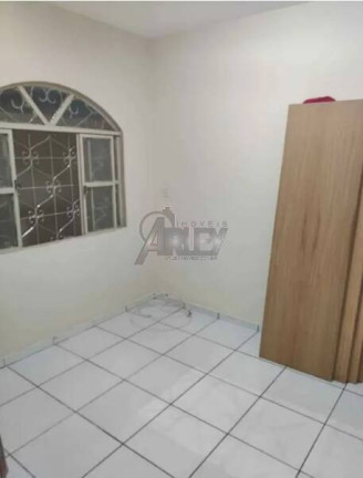 Imagem Casa com 3 Quartos à Venda, em Vila Guilhermina - Montes Claros Imagem Casa com 3 Quartos à Venda, em Vila Guilhermina - Montes Claros