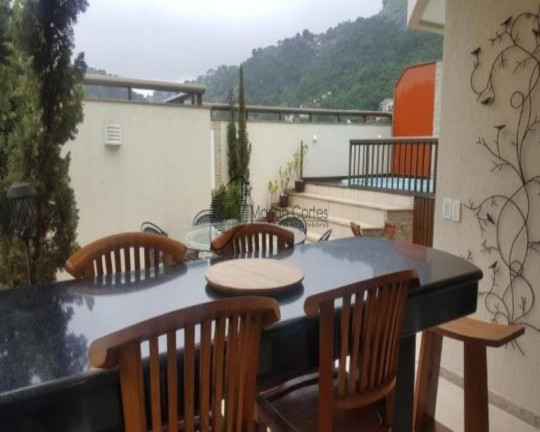 Imóvel com 4 Quartos à Venda, 150 m² em São Francisco - Niterói
