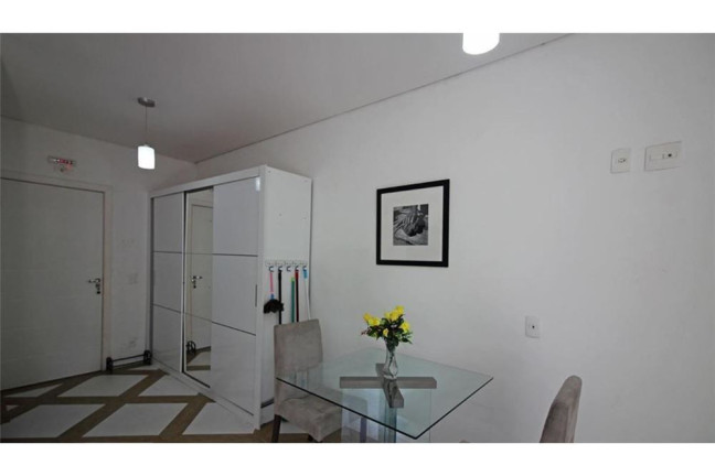 Imagem Imóvel com 1 Quarto à Venda,  em Granja Viana - Cotia
